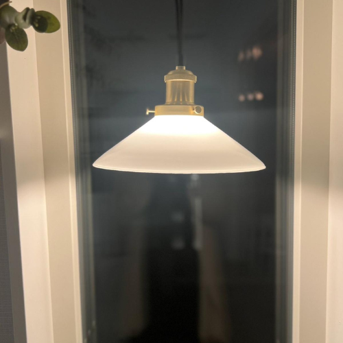 PR Home - August Fönsterlampa 25cm Opal