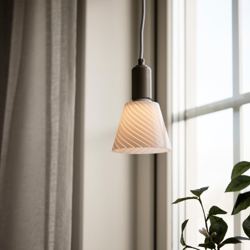 PR Home - Tilda Fönsterlampa Beige/vit